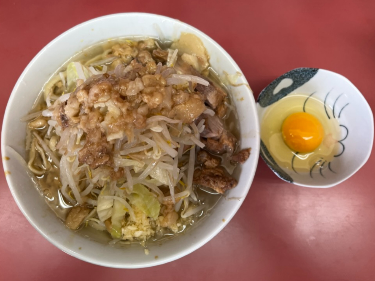 ラーメン二郎小岩店小ラーメン生卵