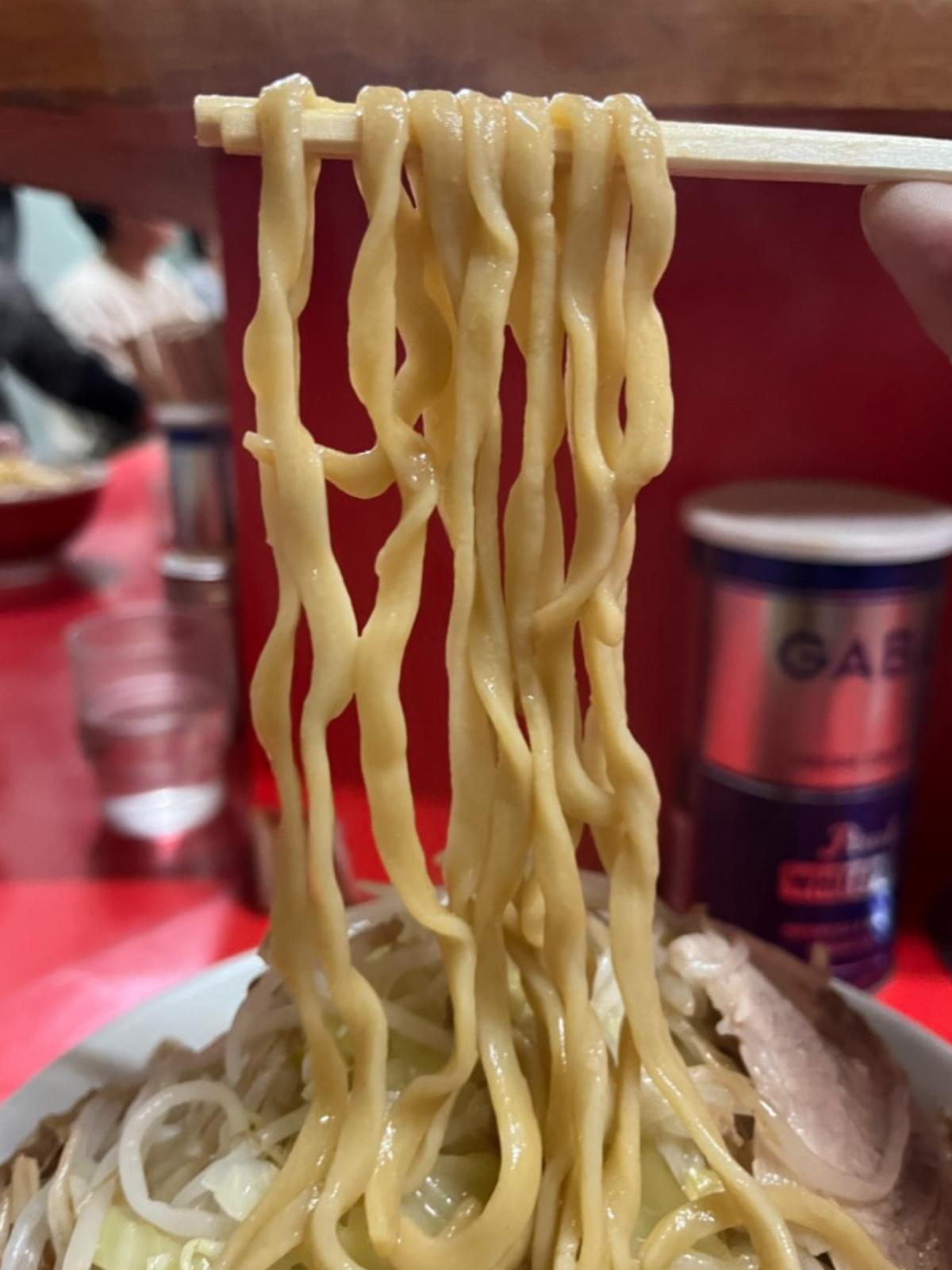 ラーメン二郎松戸駅前店麺上げ