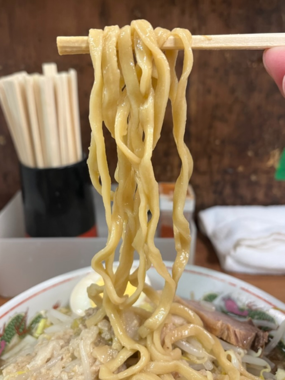 ラーメン二郎品川店麺上げ