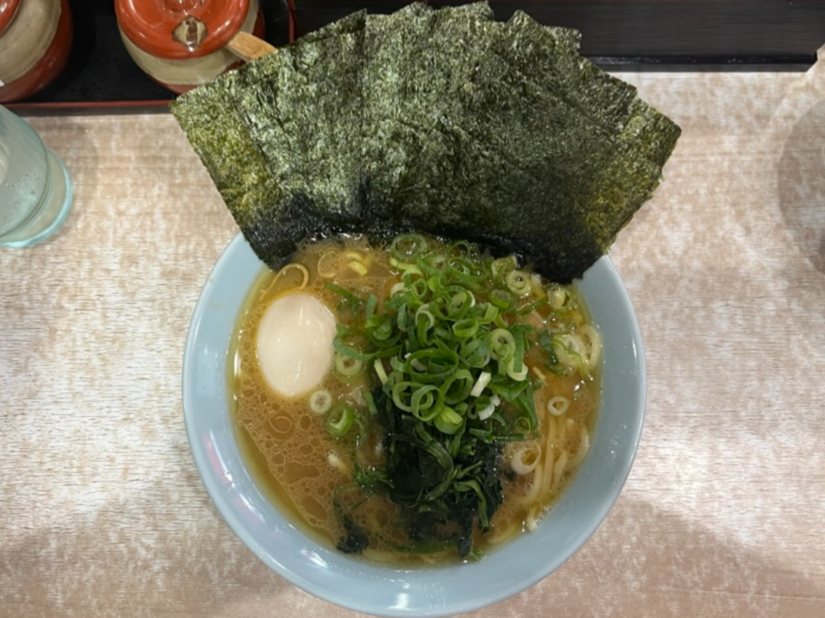 横濱ラーメンあさが家特選ラーメン並