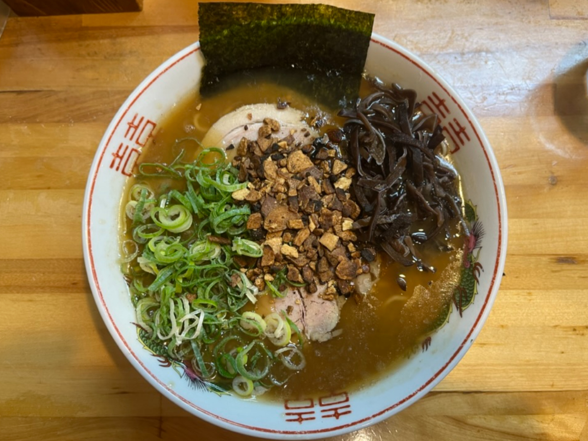 なるめん豚骨ラーメン熊本風