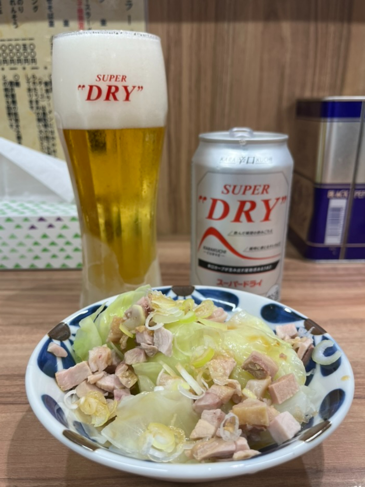 横浜ラーメン響家ビールとキャベチャー