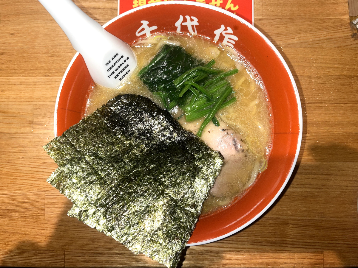 博多ラーメンでぶちゃん高田馬場本店千代作