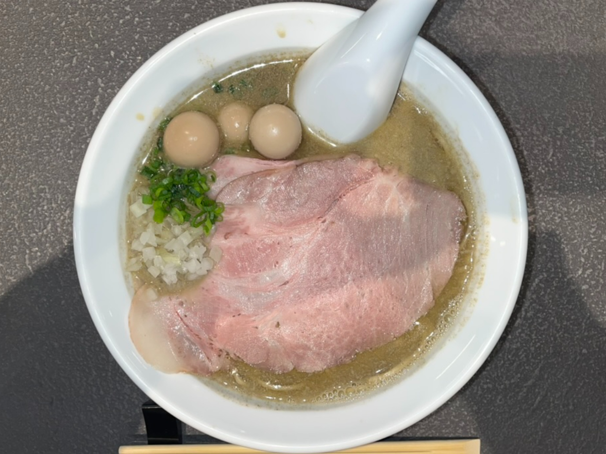 丿貫東京濃厚牡蠣バター蕎麦鶉の味玉