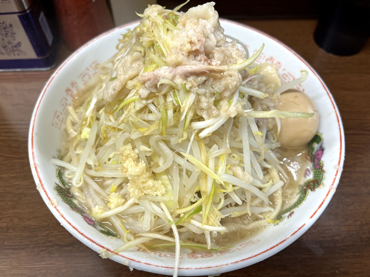 ラーメン二郎横浜関内店小ラーメンネギ味玉