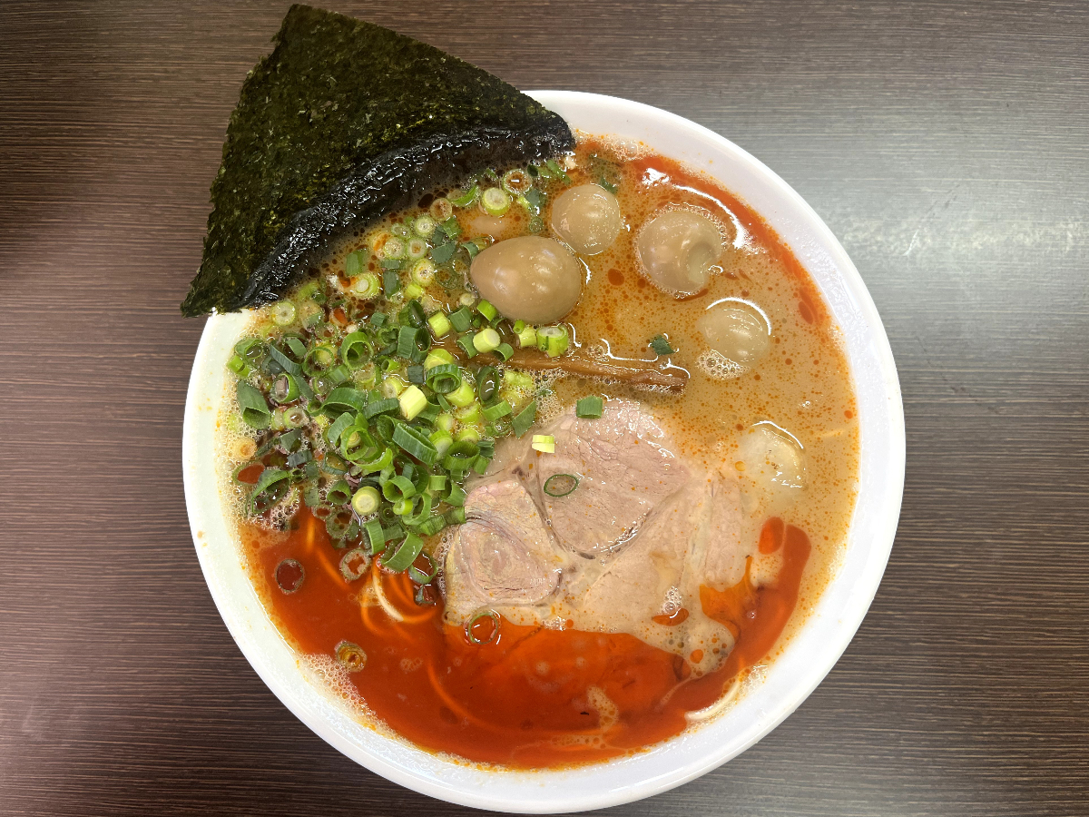 ぶたまるき赤らーめんうずらの玉子