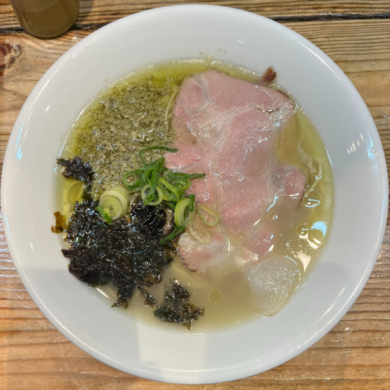 むかん池袋牡蠣塩ラーメン