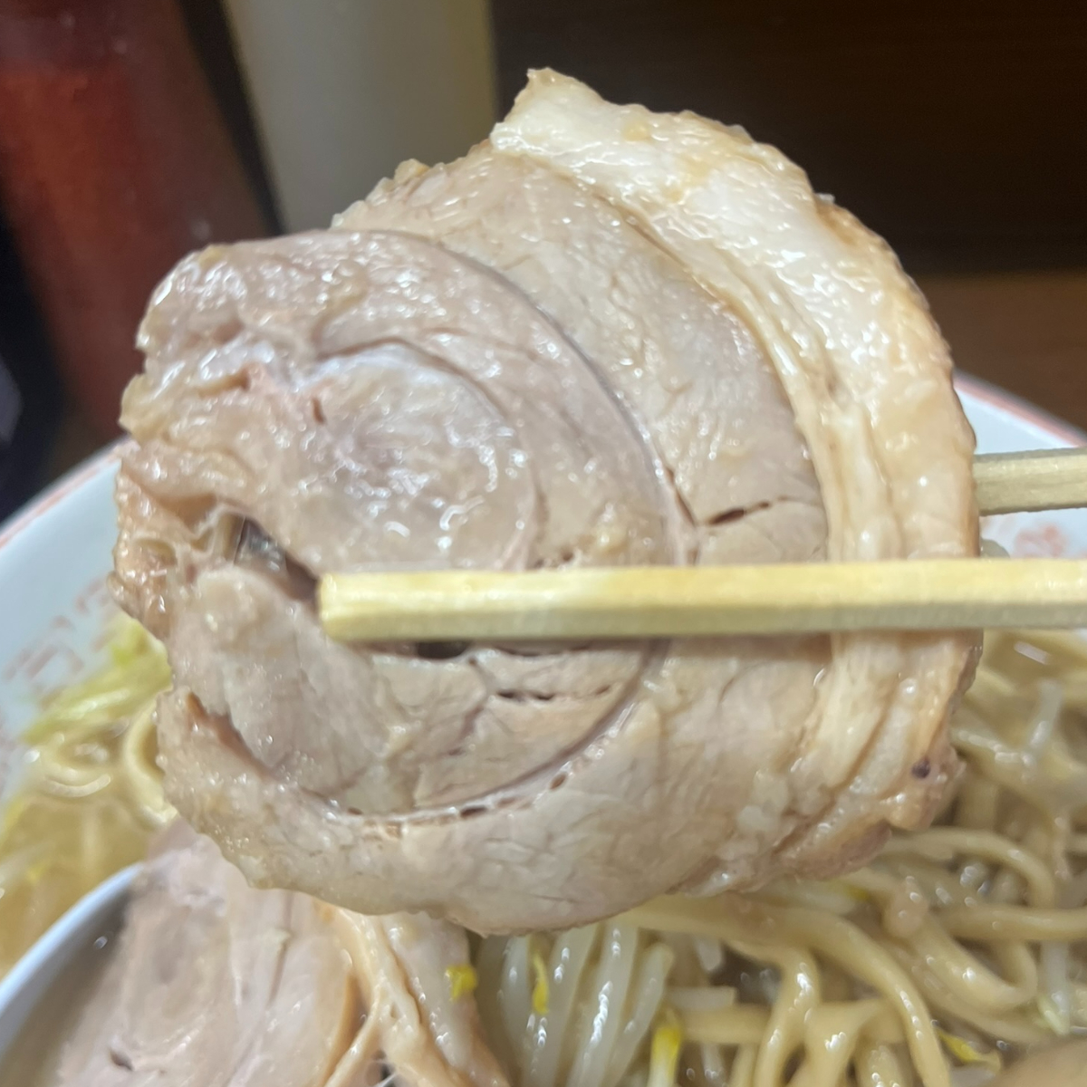 ラーメン二郎横浜関内店豚