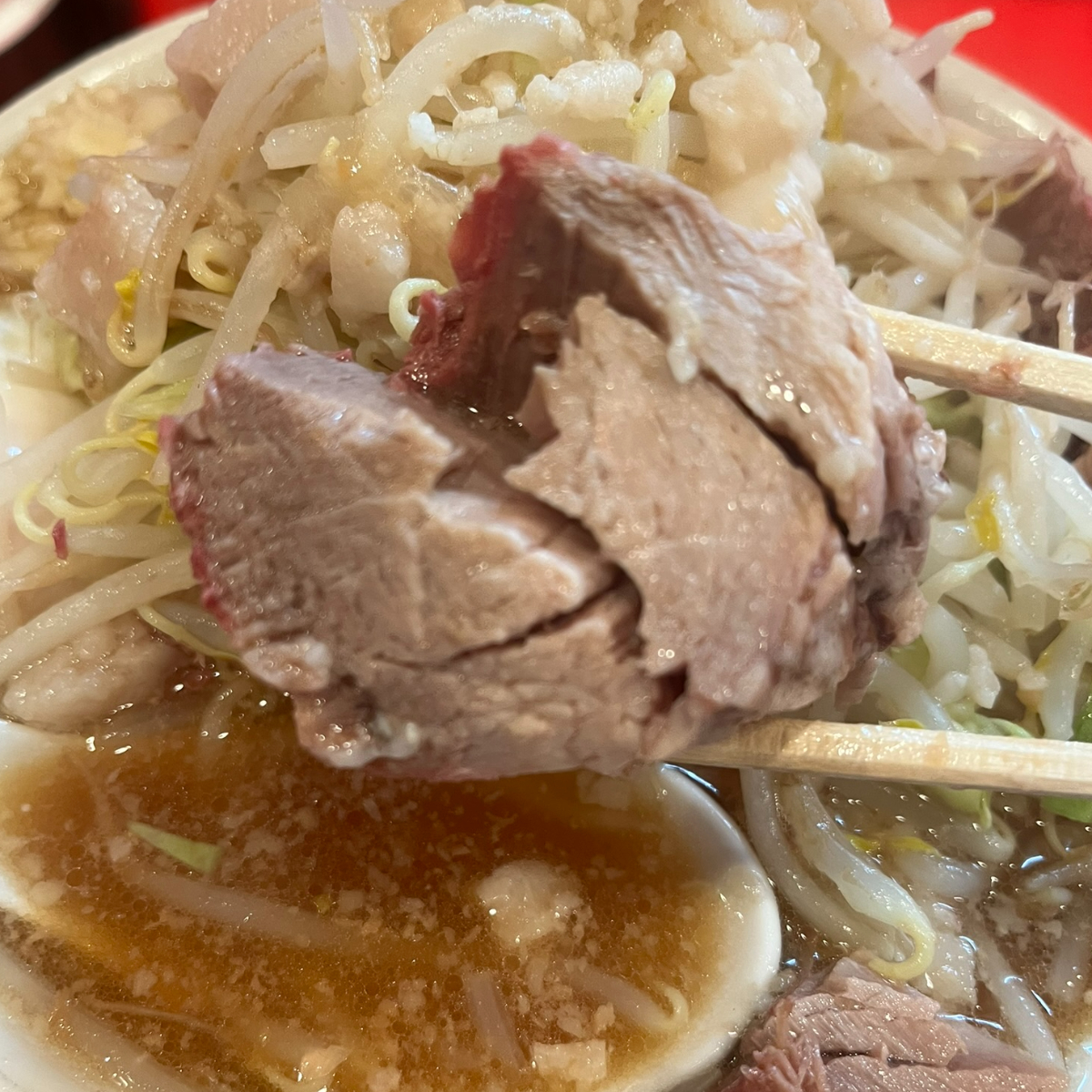 ラーメン二郎府中店ブタ