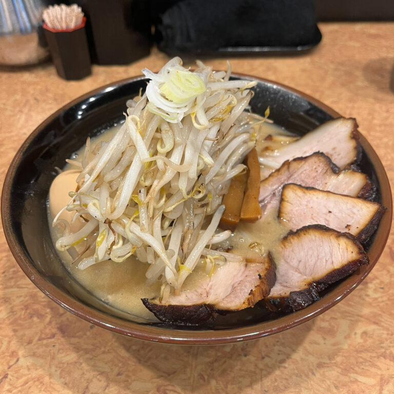 味噌らーめん屋ちょりん味玉ちゃーしゅー味噌らーめんもやし大盛