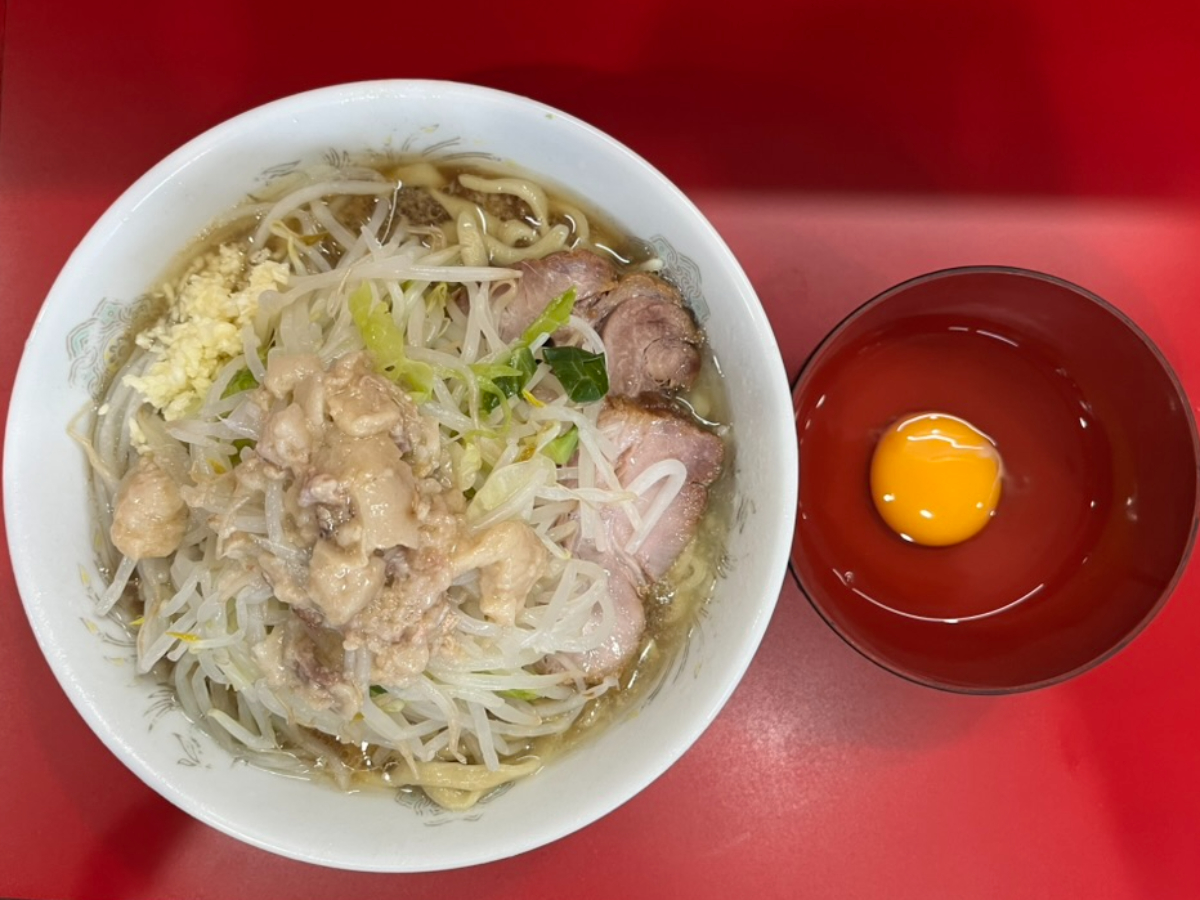 ラーメン二郎生田駅前店小ラーメン生卵