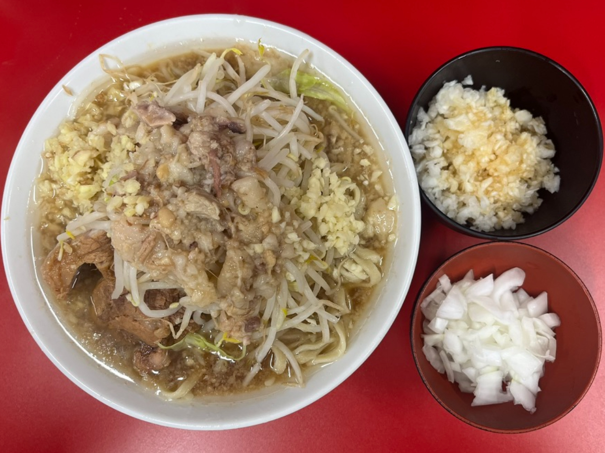 ラーメン二郎大宮公園駅前店小ラーメン玉ねぎおろしポン酢