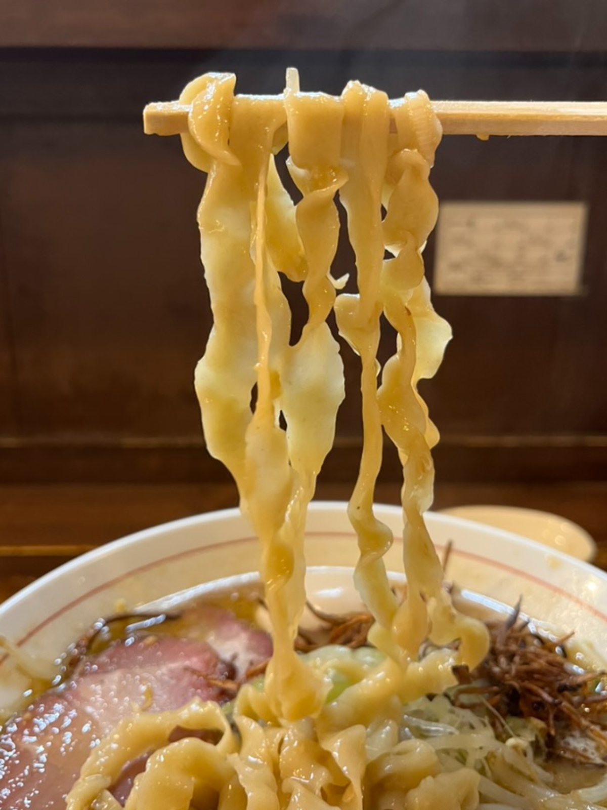 東京味噌らーめん鶉麺上げ