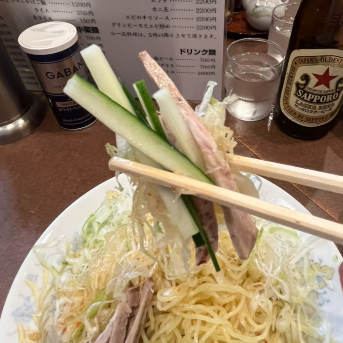 鶏舎具材