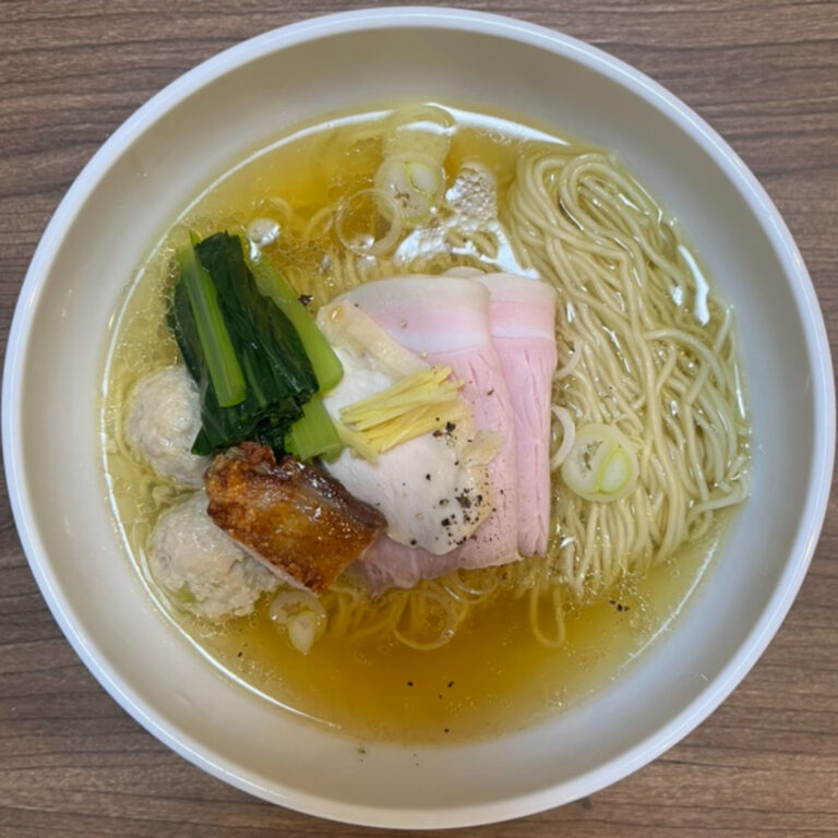 中華そばひしお特選奥久慈しゃもの淡麗塩そば