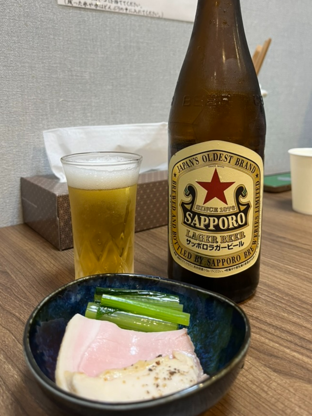 中華そばひしおサッポロラガービール赤星中瓶とおつまみ