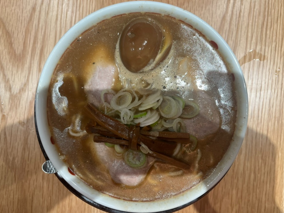 津軽煮干ひらこ屋こいくち煮卵入り