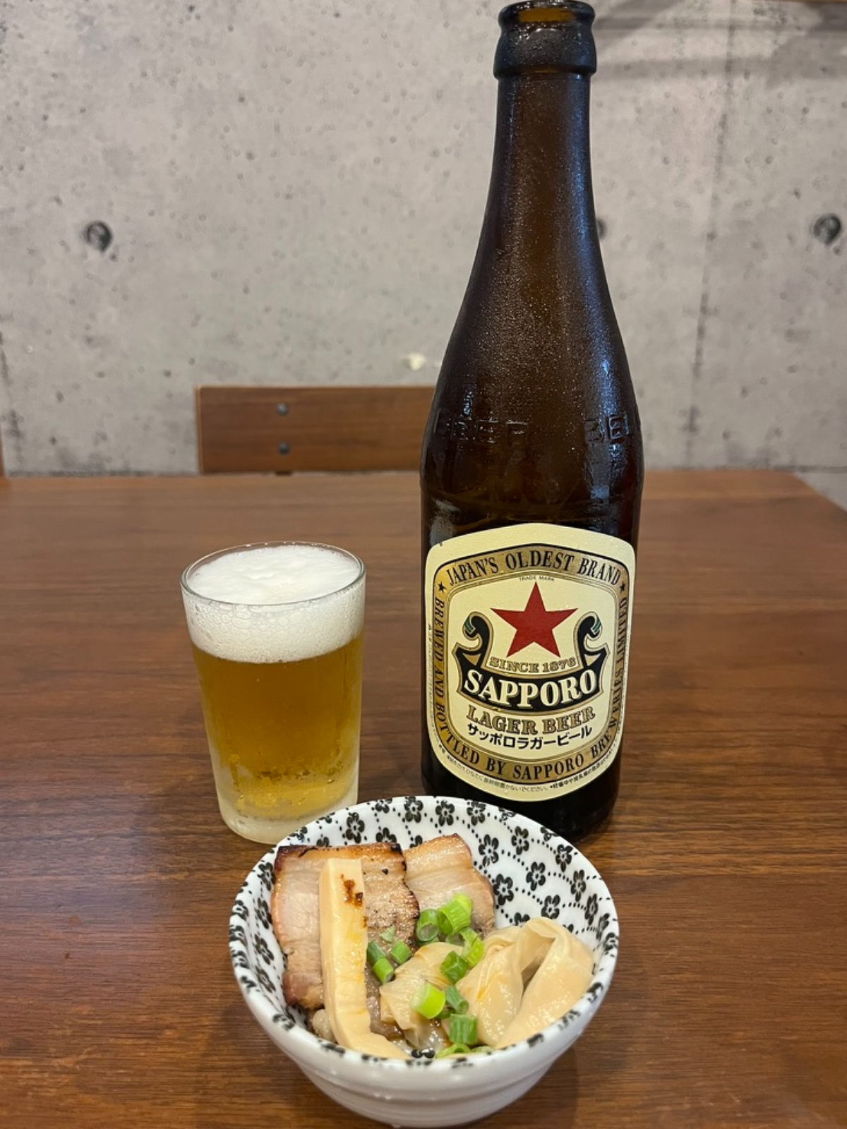 伊東中華そばビールとおつまみ
