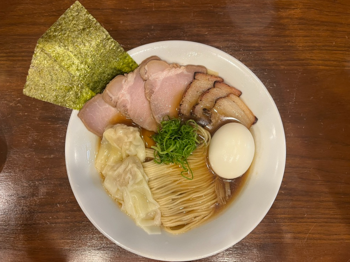 伊東中華そば特製中華そば