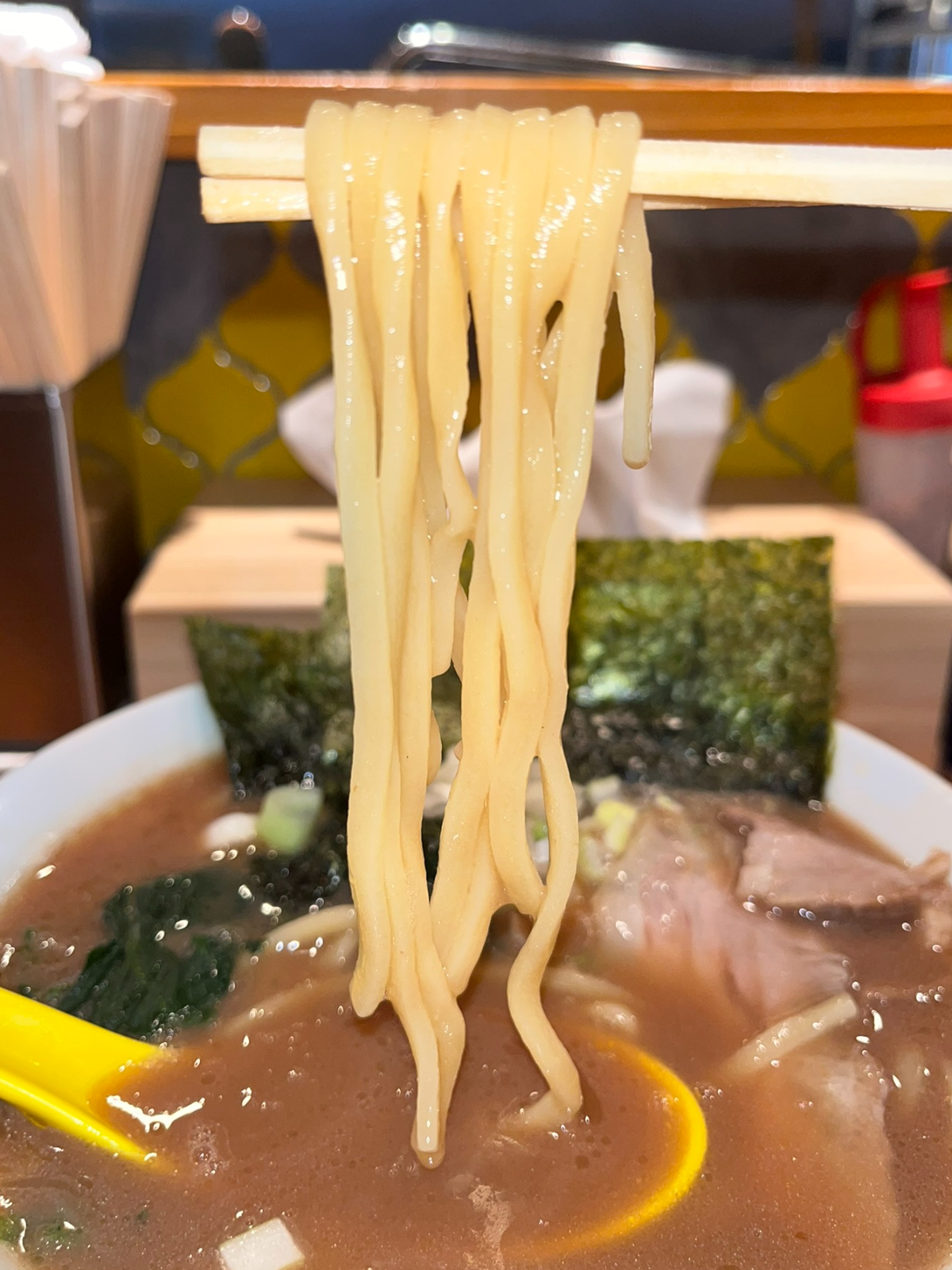 ハウスラーメンヌードルズ麺上げ
