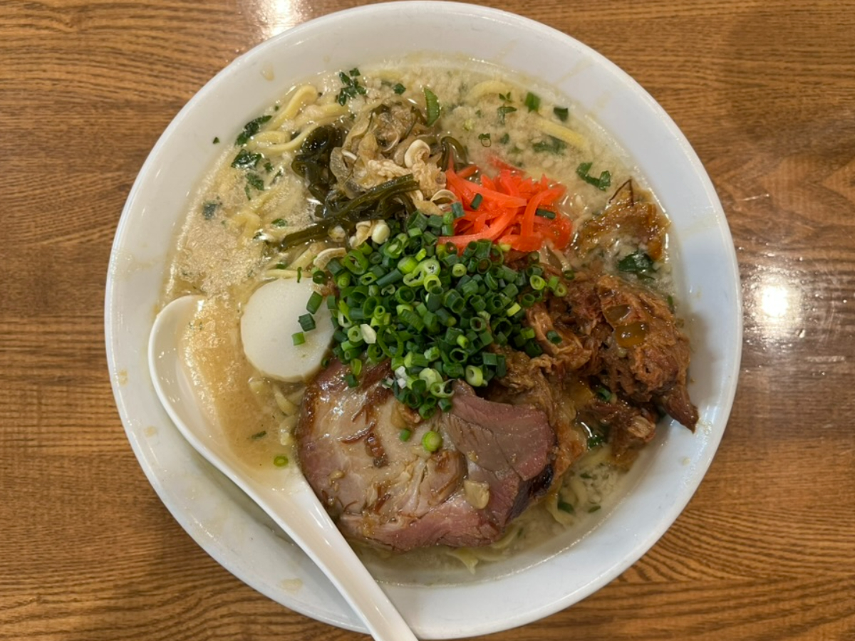 のスた本店ハードコア・チャンプルー・ウチナースバ