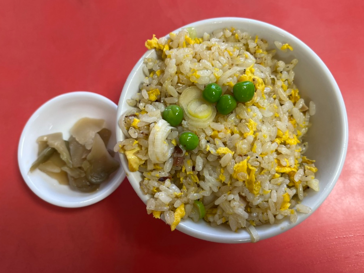 玉泉亭半チャーハン