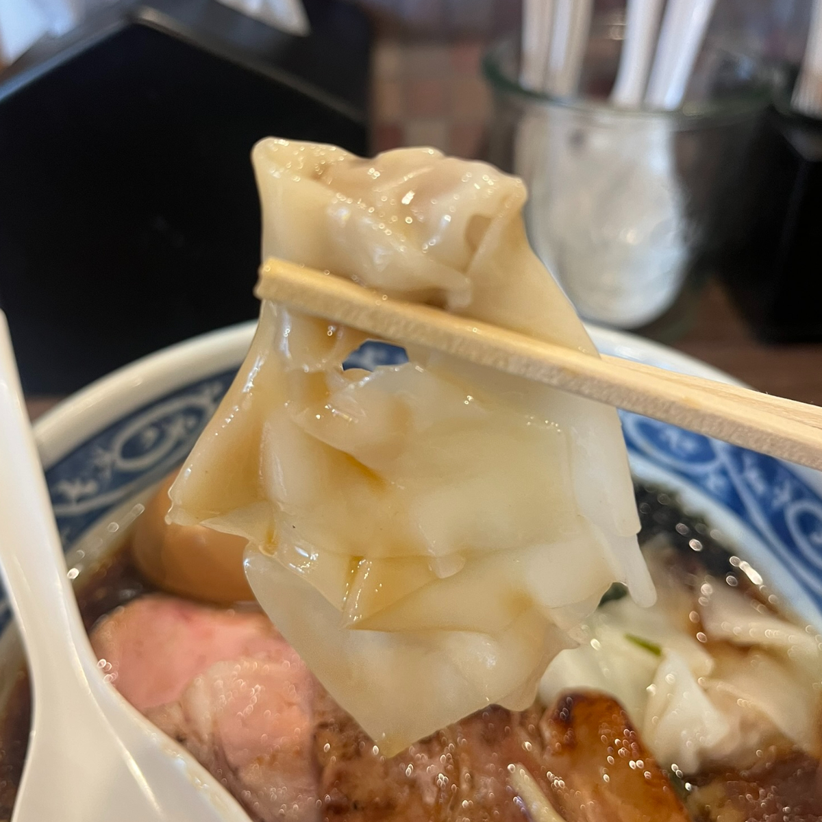 NOODLEパドルワンタン