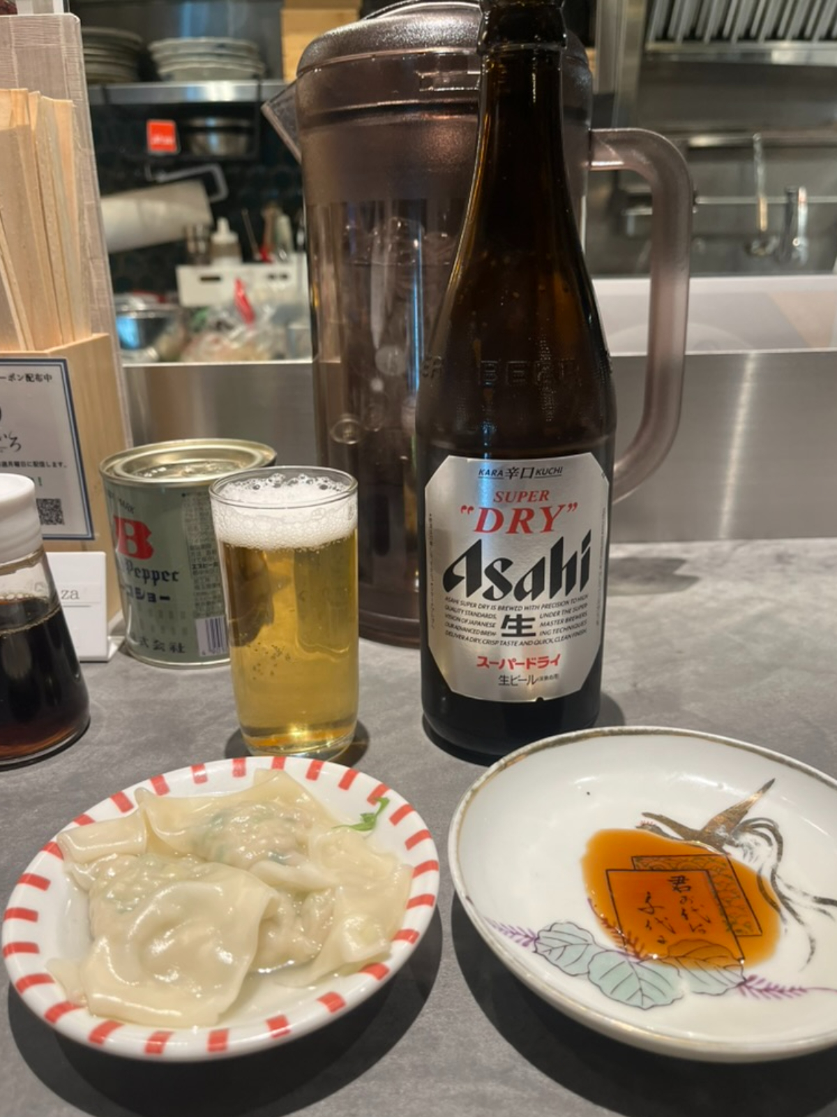 そらのいろ銀座本店ビールと水餃子