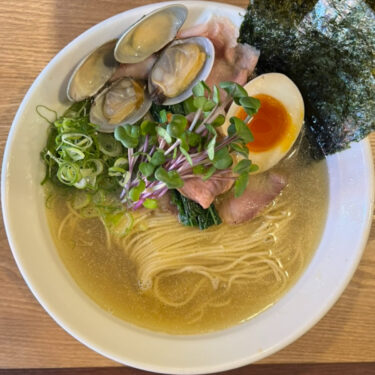 メヂカそば吟魚本日の煮干の貝塩特中華