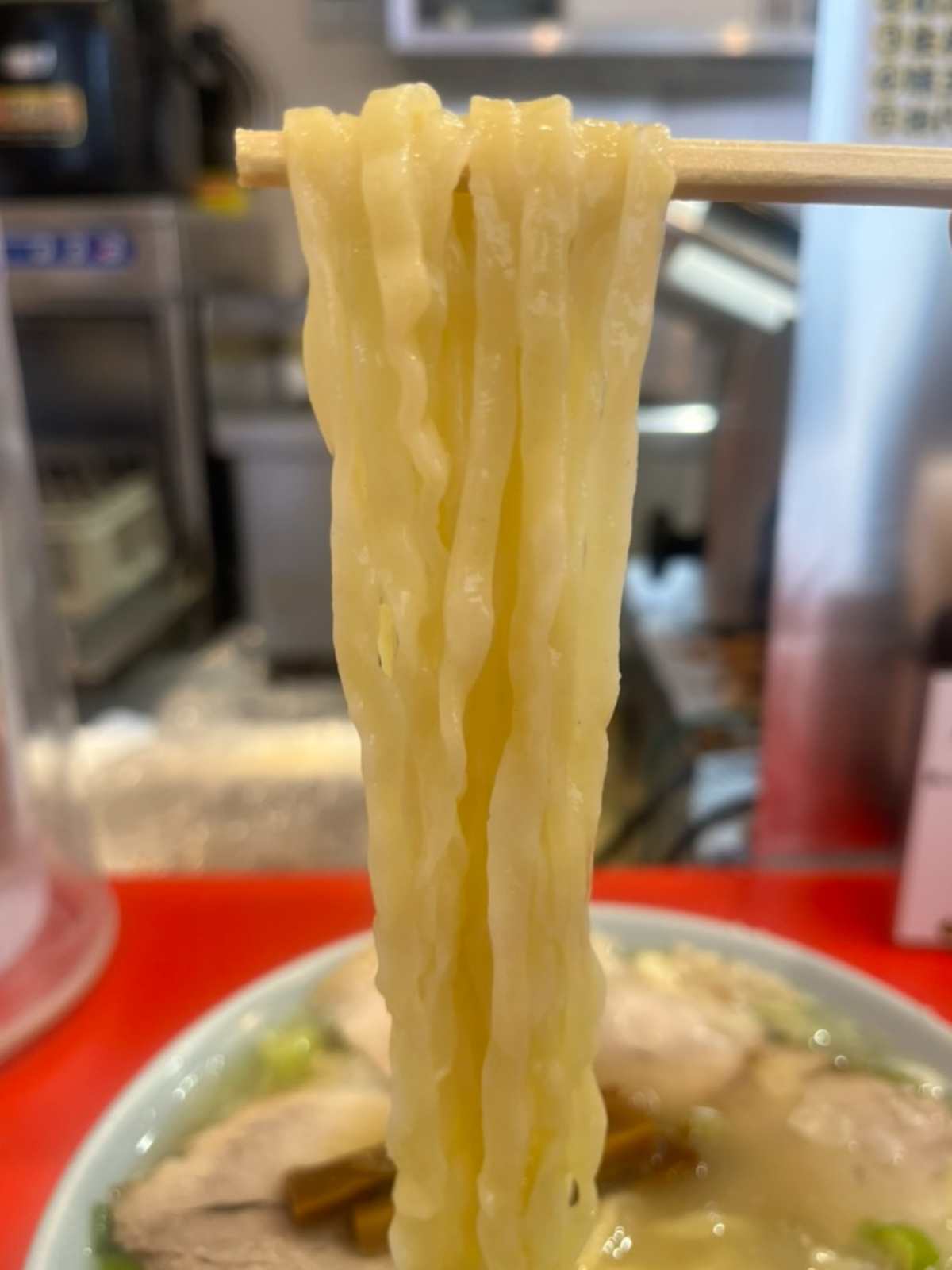 ラーメンねぎとん麺上げ