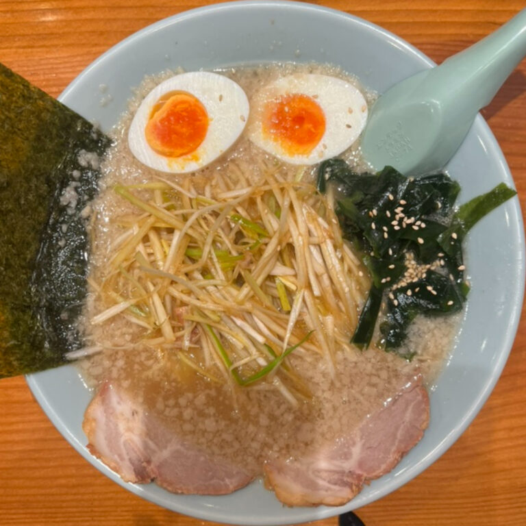 ラーメンショップ◯化池袋店特製ラーメン