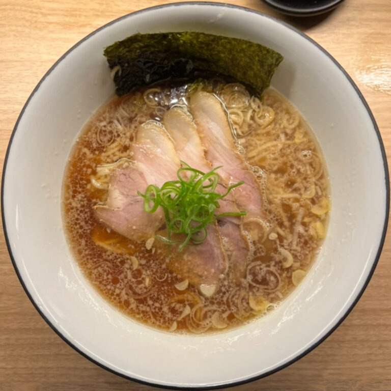 ラーメンGINZA_TON_BOX醤油ラーメン