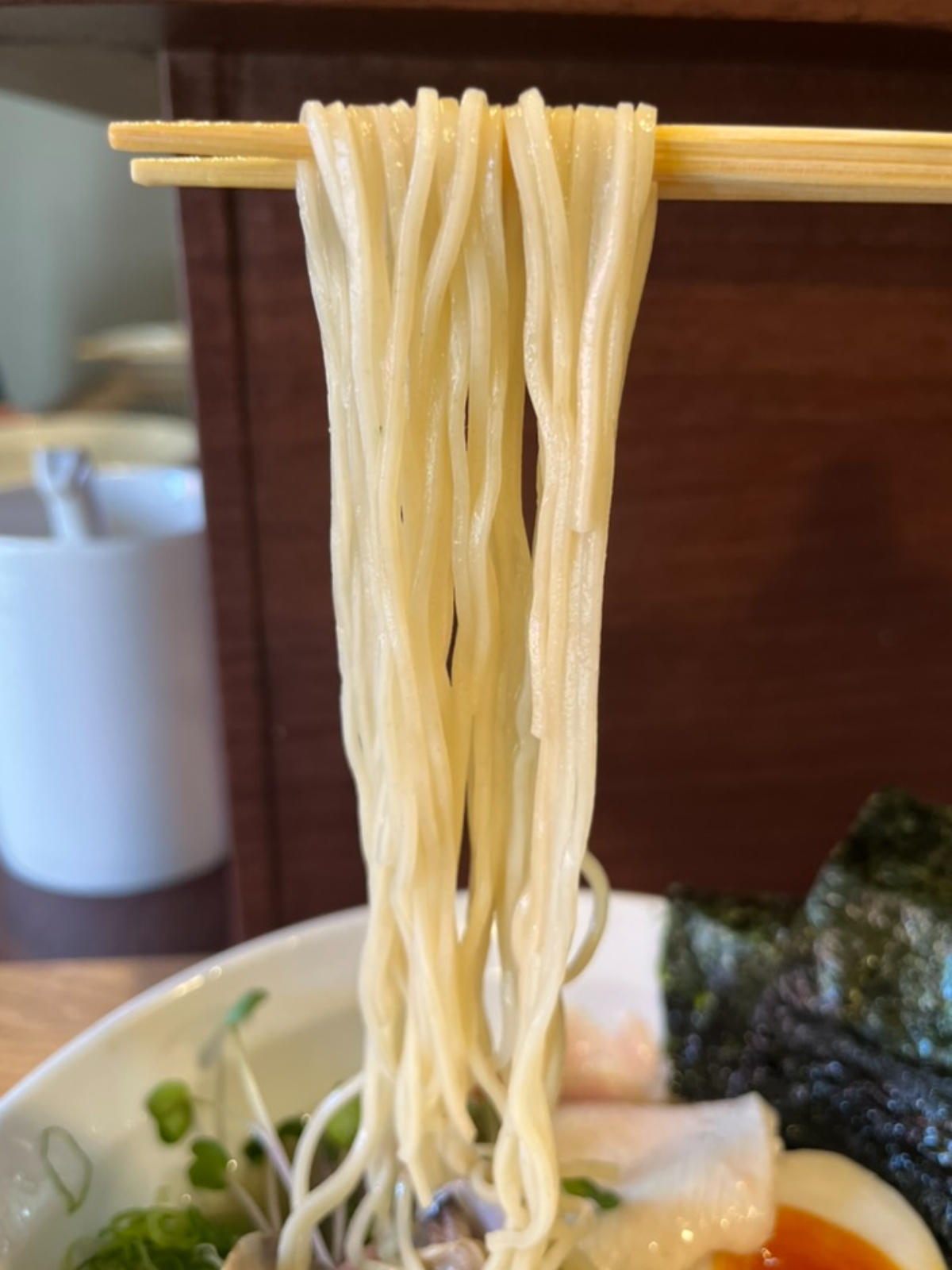 メヂカそば吟魚麺上げ