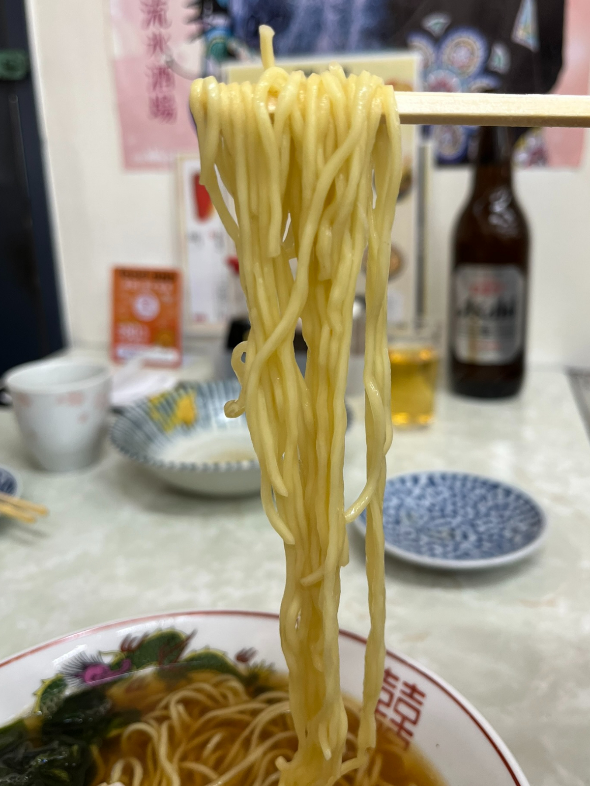 浅草君塚食堂麺上げ