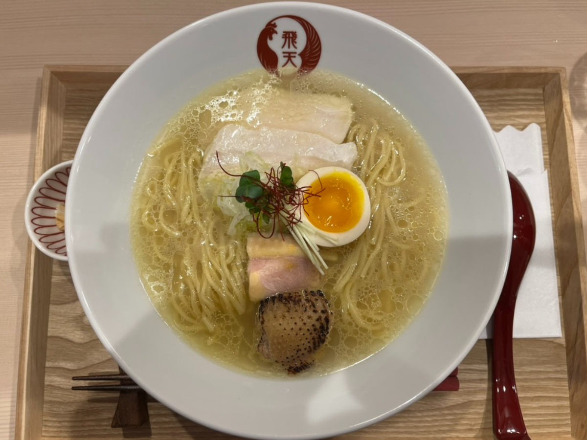 軍鶏拉麺飛天鶏承軍鶏拉麺
