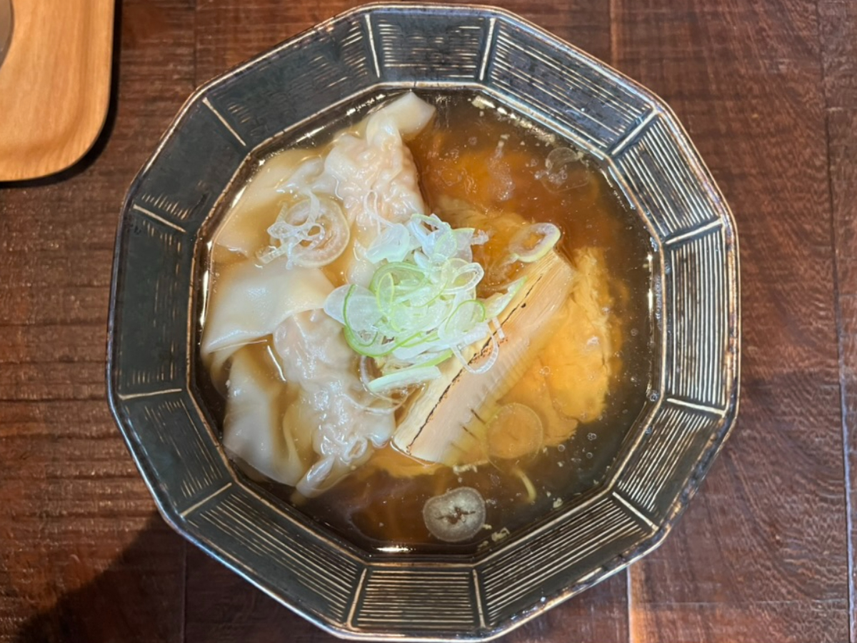 古民家ヌードゥル黒揚羽森住雲呑醤油らぁ麺