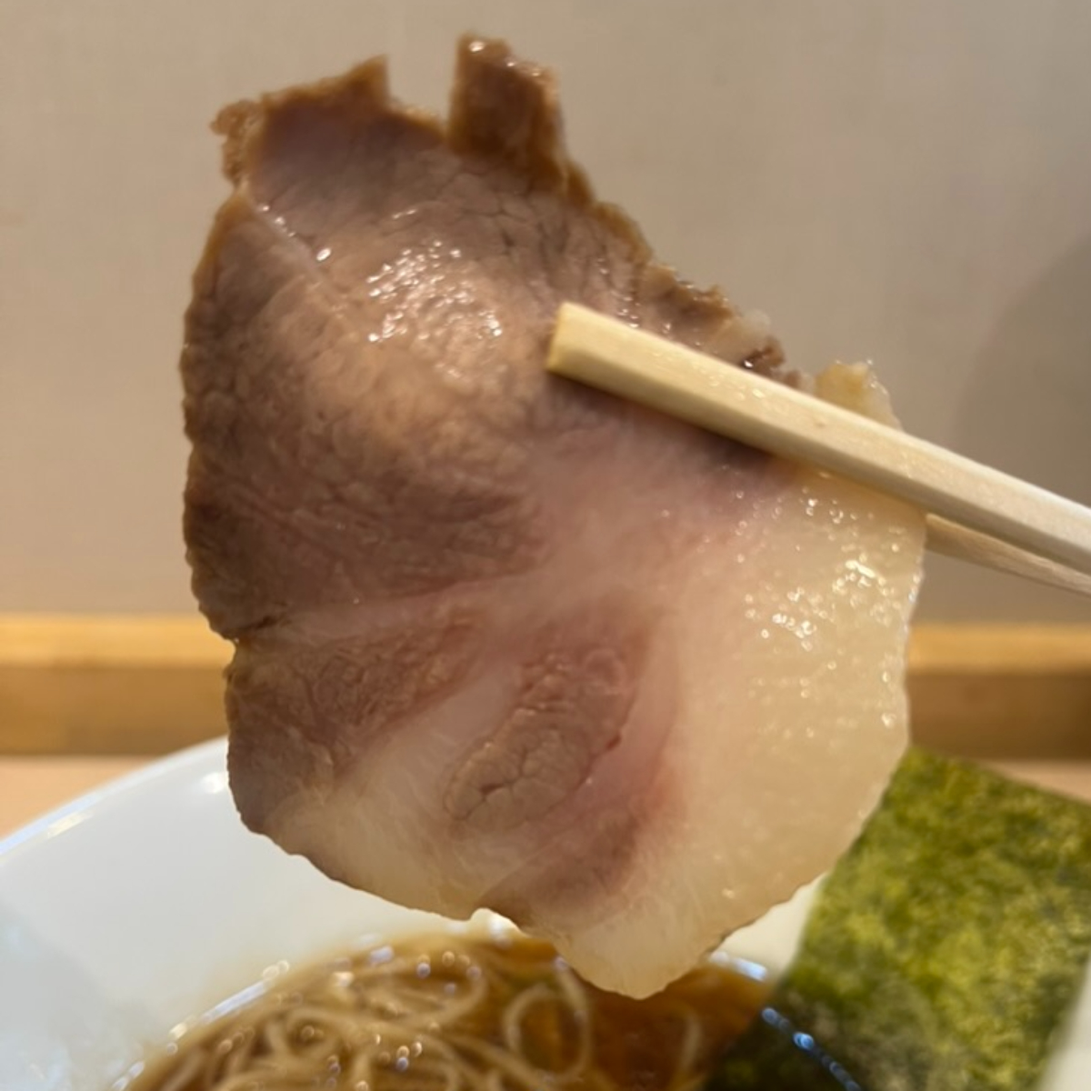 ラーメンLabろじっくチャーシューウデ肉