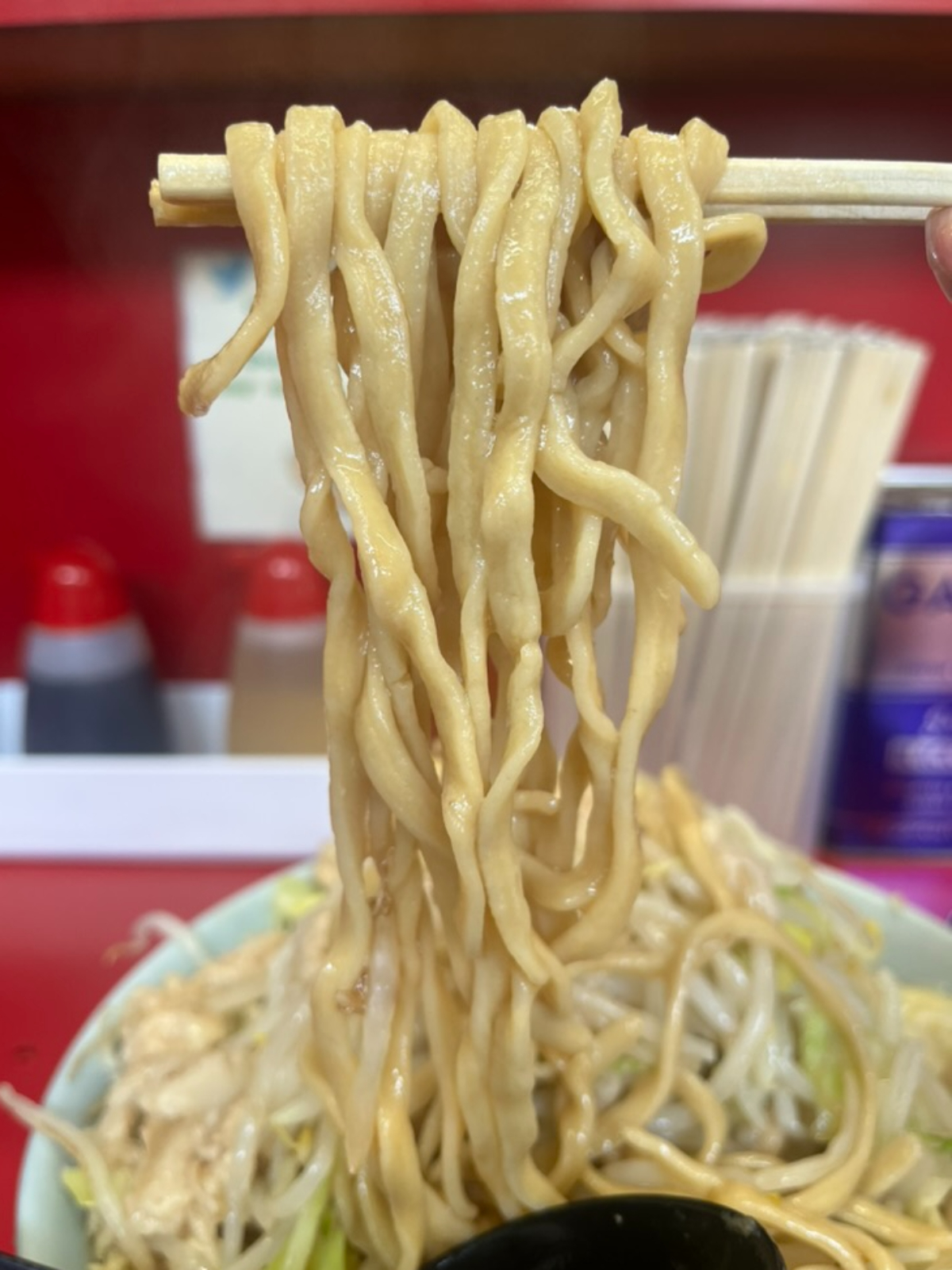 ラーメン二郎中山駅前店麺上げ