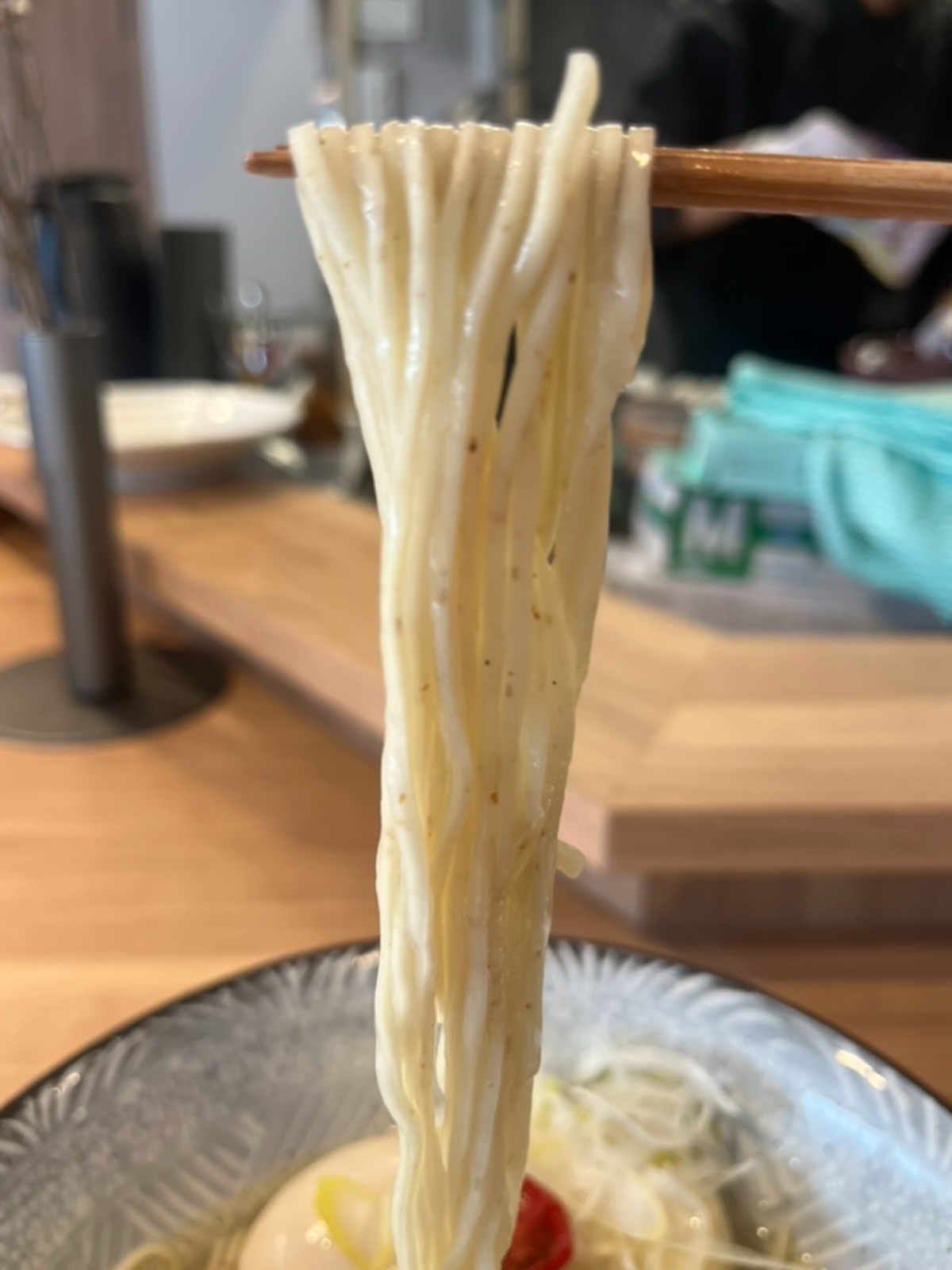 RAMEN紫苑麺上げ