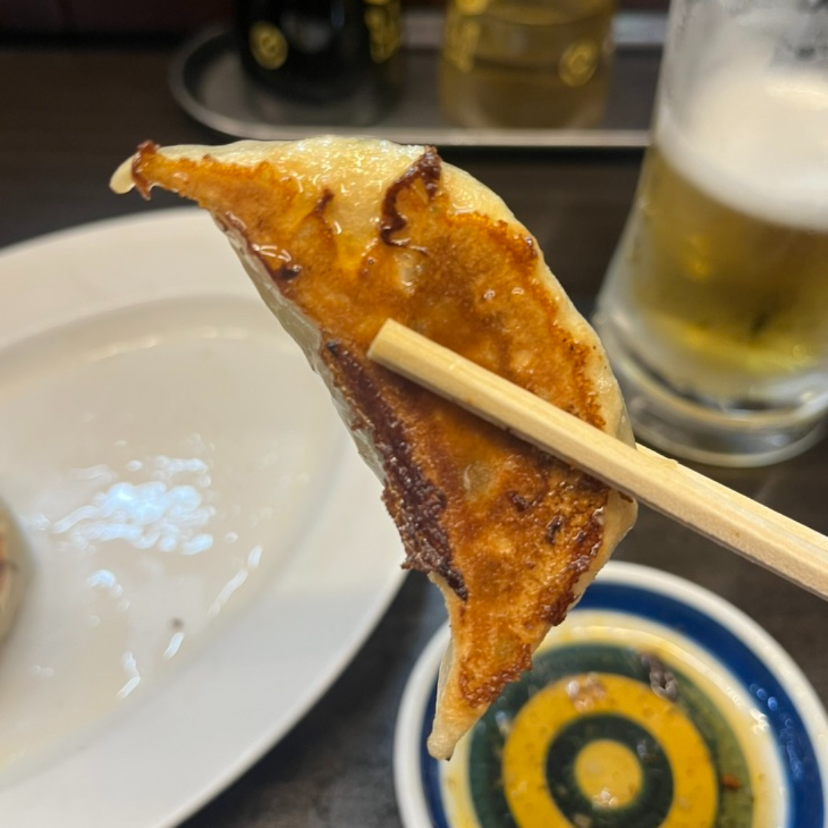花水ラオシャン餃子箸上げ