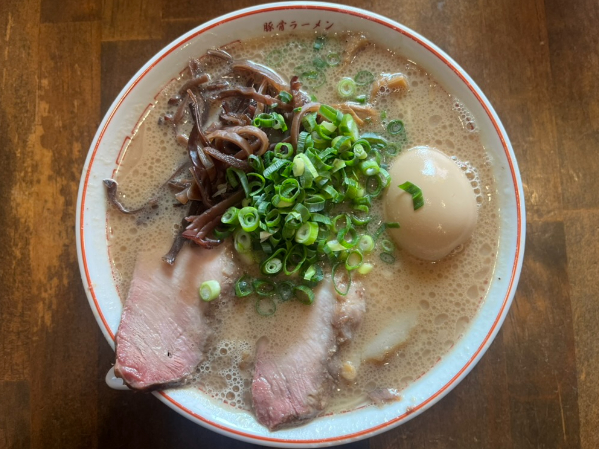 豚骨ラーメン開王特製ラーメン
